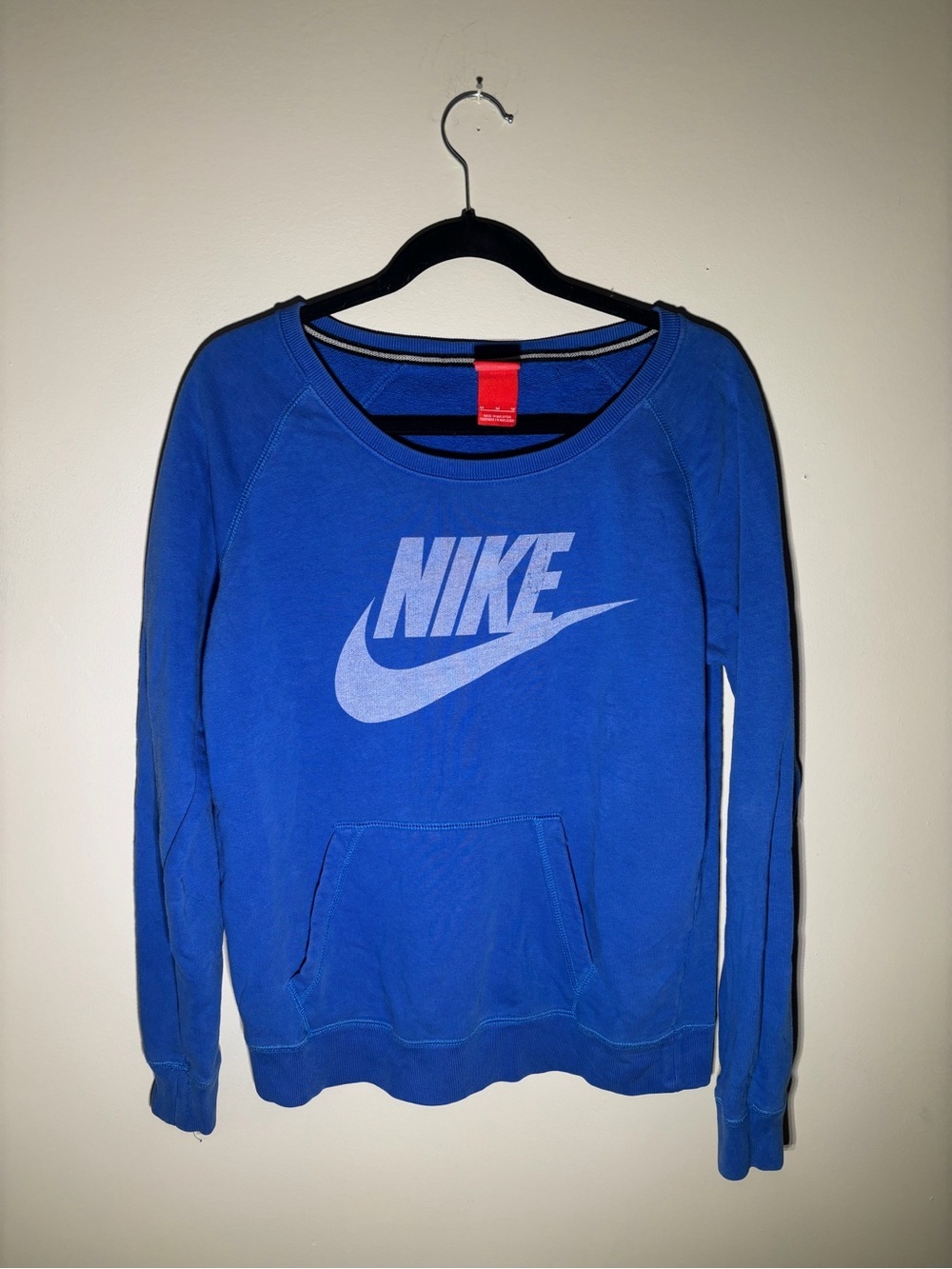 Nike Blue Pullover Sweatshirt with Front Pocket – Women’s Medium